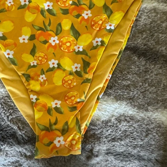 ❤️ SOLD ON CURTSY ❤️Dippin Daisys Bikini Set - Picture 5 of 12